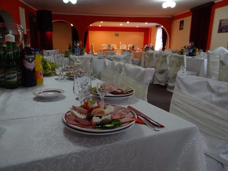 Restaurant nuntă Hunedoara – Cabana 3 Brazi